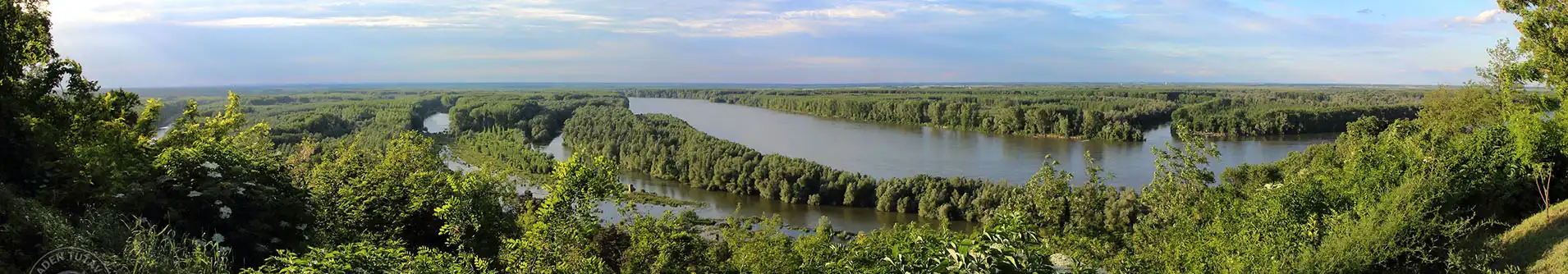Tour guide - Danube