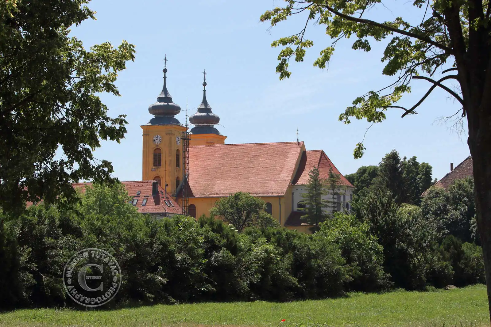 Tour guide:Osijek,St. Michael's church
