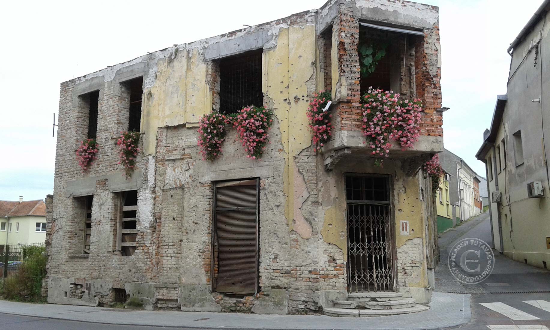 turistički vodič:Vukovar - Neobnovljena kuća