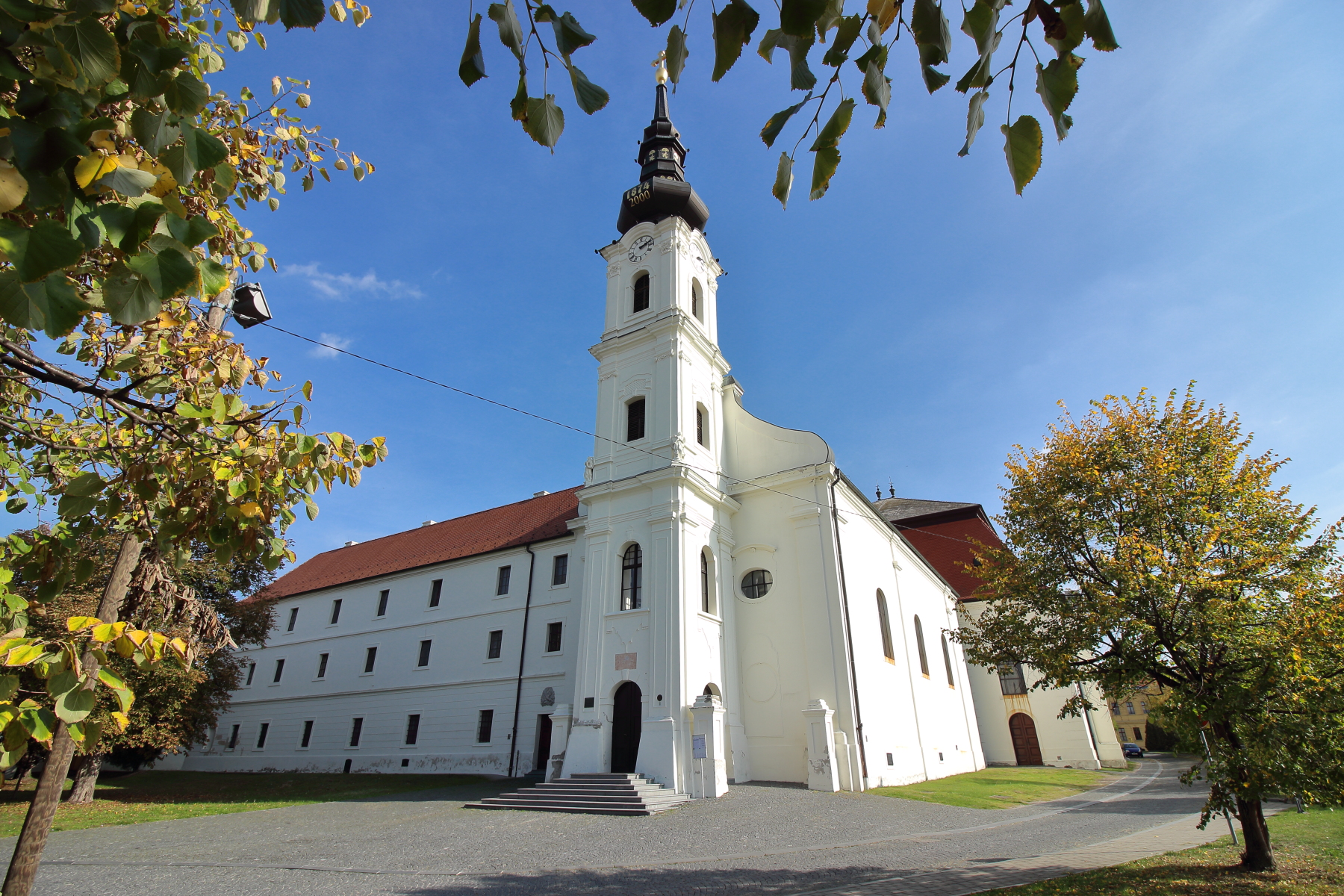 turistički vodič:Vukovar -  Crkva Sv. Filipa i Jakova