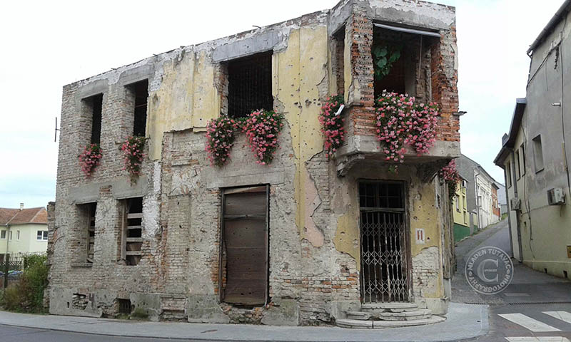 turistički vodič:Vukovar - Neobnovljena kuća